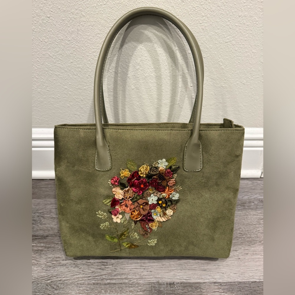 Cappelli Olive Green Purse W/Ribbon Embroidered